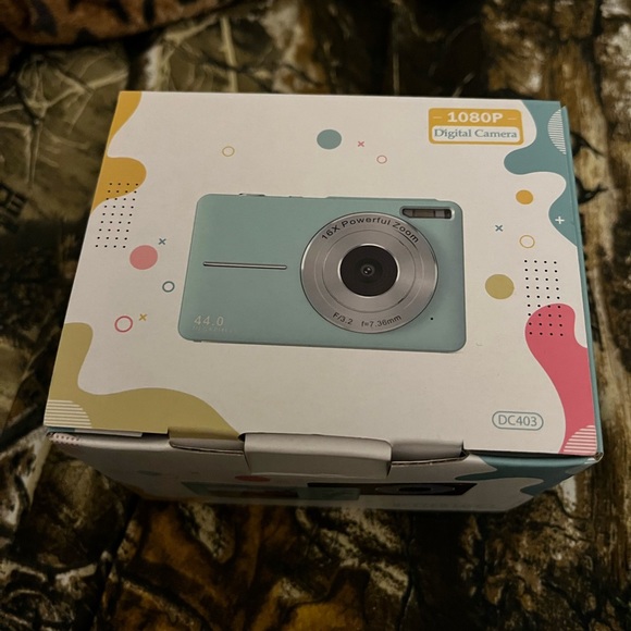 SOLD❌❌black digital camera - Picture 2 of 2